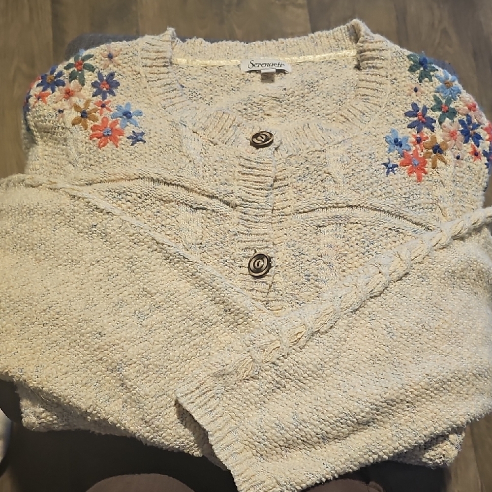 Serengeti Cream Knit Cardigan with Multicolor Floral Embroidery